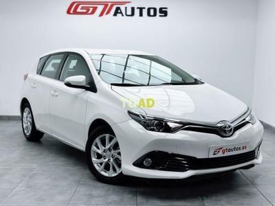 usado Toyota Auris 1.8 Hybrid Active 136cv