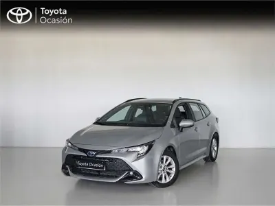 Usado Toyota Corolla Active 140 CV (102 kW) 2025 Gris Familiar