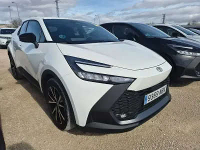 Usado Toyota C-HR Advance 140 CV (102 kW) 2025 Blanco SUV