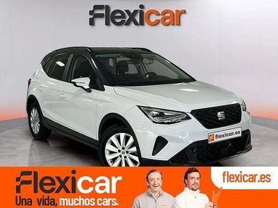 Usado Seat Arona Style 110 CV (80 kW) 2022 Blanco SUV
