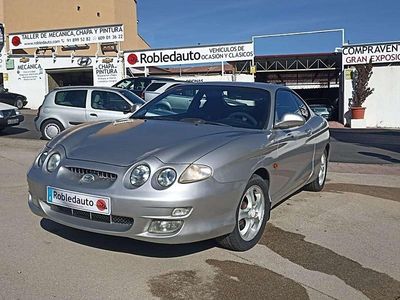 Usado Hyundai Coupé 116 CV (85 kW) 2000 Gris Coupe