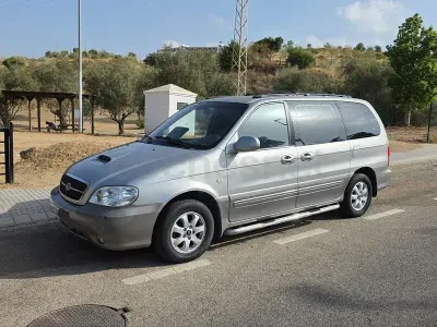Usado Kia Carnival