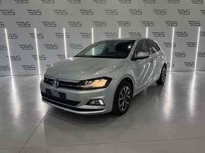 Usado VW Polo 75 CV (55 kW) 2018 Gris Utilitario