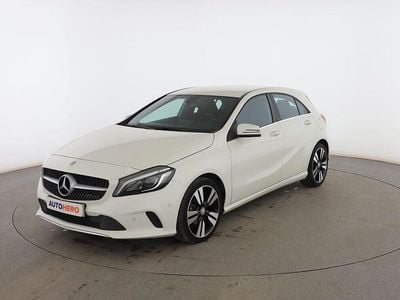 Blanco Usado 2016 Mercedes A180 Urban Utilitario | 16.699 € (Precio justo)