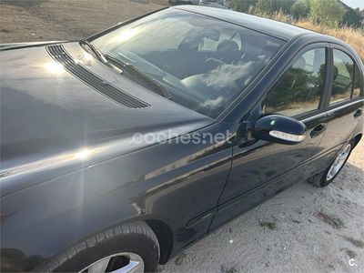 Mercedes C200