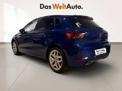 Usado Seat Ibiza FR 110 CV (80 kW) 2021 Azul Utilitario