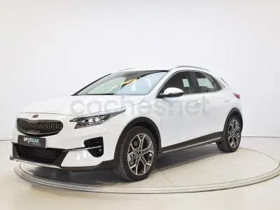 Usado Kia XCeed 136 CV (100 kW) 2020 Blanco SUV