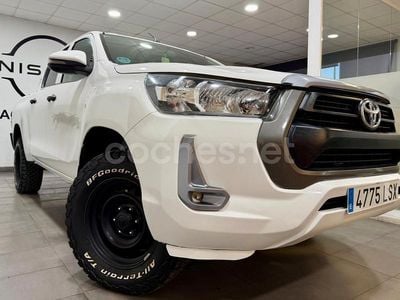 Blanco Usado 2021 Toyota HiLux Plus Recogida | 30.450 € (Precio justo)