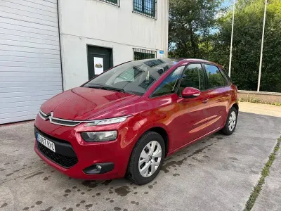 Usado Citroën C4 Picasso Attraction 115 CV (84 kW) 2013 Granate Monovolumen