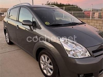 Usado Toyota Corolla Verso Sol 129 CV (94 kW) 2004 Gris / plata Monovolumen