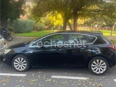 Usado Opel Astra Enjoy 115 CV (84 kW) 2010 Negro Berlina