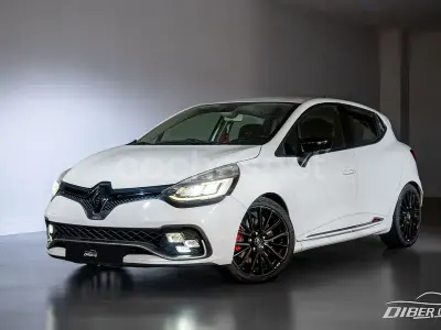 Usado Renault Clio IV Trophy 220 CV (161 kW) 2016 Blanco Berlina