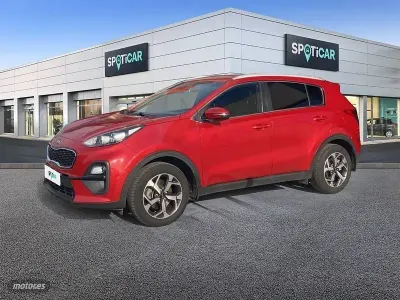 Usado Kia Sportage 136 CV (100 kW) 2021 Rojo SUV