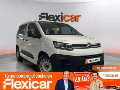 Usado Citroën Berlingo Feel 102 CV (75 kW) 2021 Blanco Monovolumen