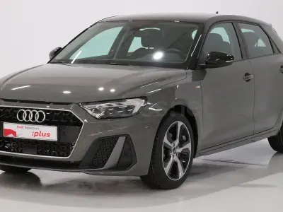 Usado Audi A1 Sportback 110 CV (80 kW) 2022 Gris / plata Utilitario