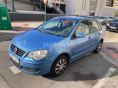 Używany VW Polo Advance 70 KM (51 kW) 2005 Niebieski Hatchback