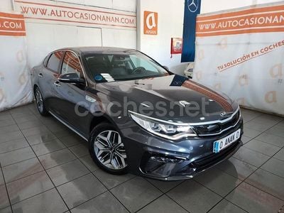 Usado Kia Optima Hybrid 205 CV (150 kW) 2019 Gris / plata Berlina
