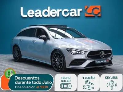 Usado Mercedes CLA200 Shooting Brake 150 CV (110 kW) 2022 Gris / plata Familiar