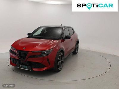 Usado Alfa Romeo Junior Veloce 207 kW (282 CV) 2025 Rojo SUV