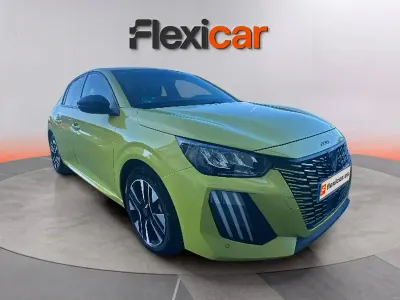 Usado Peugeot 208 Allure 101 CV (74 kW) 2025 Verde Utilitario