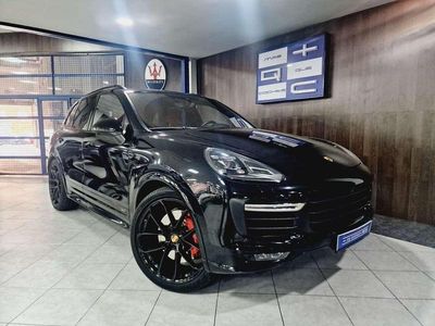 Usado Porsche Cayenne Turbo 519 CV (381 kW) 2016 Negro SUV
