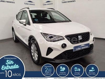 Usado Seat Arona Style Plus 110 CV (80 kW) 2022 Blanco SUV