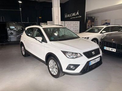 Usado Seat Arona Style 110 CV (80 kW) 2020 Blanco SUV