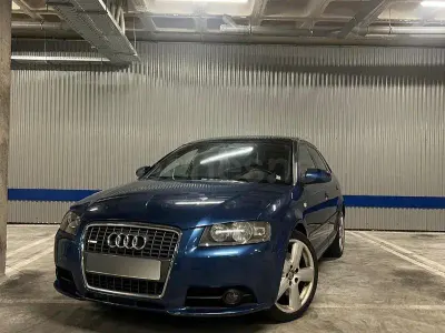 Usado Audi A3 Ambition 200 CV (147 kW) 2006 Azul Utilitario