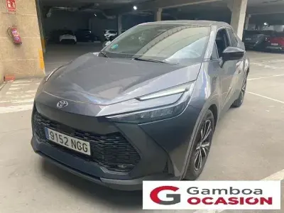 Usado Toyota C-HR Advance 140 CV (102 kW) 2025 Gris SUV