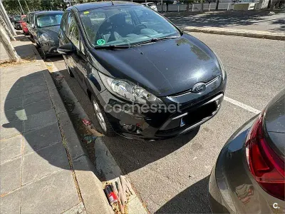 Usado Ford Fiesta Trend 82 CV (60 kW) 2009 Negro Berlina