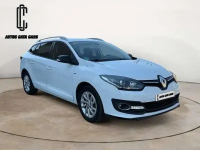 Usado Renault Mégane GrandTour LIMITED 110 CV (80 kW) 2015 Blanco Familiar