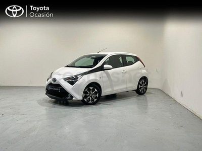 Usado Toyota Aygo X-play 72 CV (52 kW) 2021 Blanco Utilitario