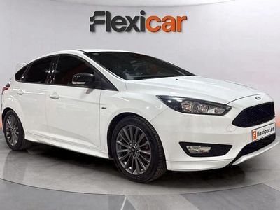 Blanco Usado 2018 Ford Focus ST-Line Berlina | 11.990 € (Buen precio)