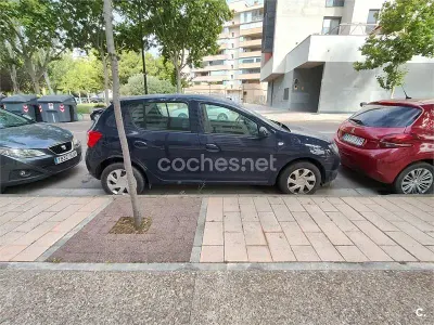 Usado Dacia Sandero Lauréate 90 CV (66 kW) 2014 Negro Berlina