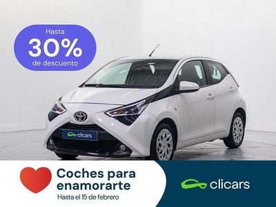 Usado Toyota Aygo X-play 72 CV (52 kW) 2019 Blanco Utilitario
