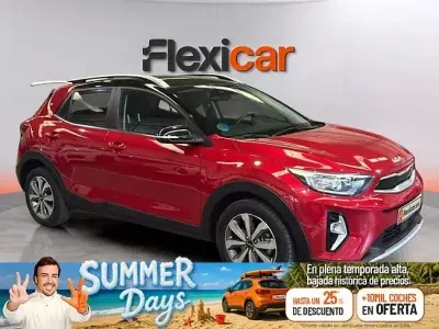 Usado Kia Stonic 100 CV (73 kW) 2022 Rojo SUV