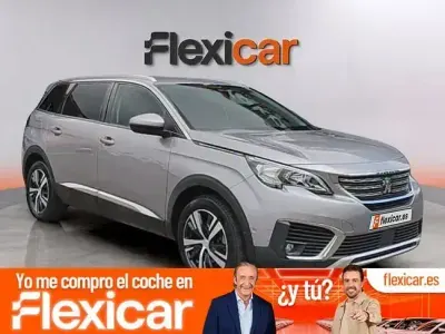 Usado Peugeot 5008 Active 130 CV (95 kW) 2019 Gris SUV