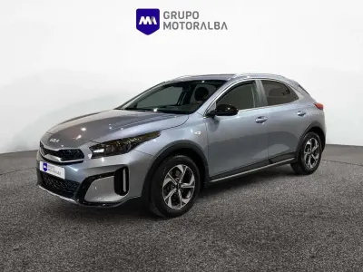 Usado Kia XCeed 120 CV (88 kW) 2024 Plateado SUV