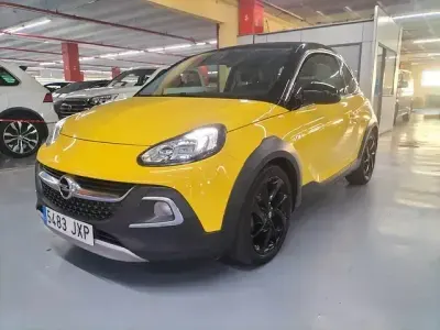 Usado Opel Adam Rocks 87 CV (63 kW) 2017 Amarillo Utilitario