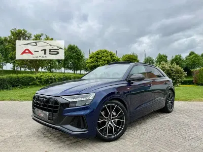 Usado Audi Q8 Ambiente 286 CV (210 kW) 2022 Azul SUV
