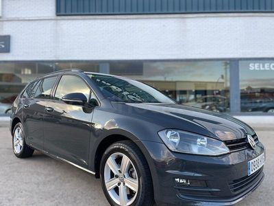 Usado VW Golf VII Advance 150 CV (110 kW) 2015 Gris / plata Familiar