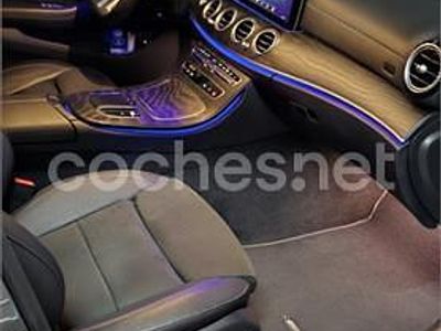 Usado Mercedes E220 194 CV (142 kW) 2022 Gris / plata Berlina