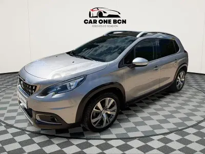 Usado Peugeot 2008 Allure 110 CV (80 kW) 2016 Gris / plata SUV