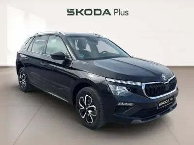 Usado Skoda Kamiq Selection 116 CV (85 kW) 2025 Negro SUV
