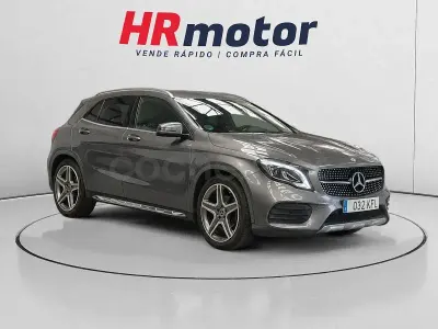 Usado Mercedes GLA200 136 CV (100 kW) 2017 Gris / plata SUV
