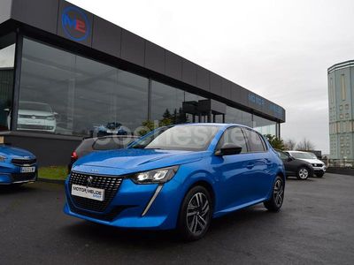 Azul Usado 2023 Peugeot 208 Allure Utilitario | 12.990 € (Un poco caro)