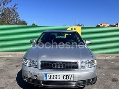 Usado Audi A4 170 CV (125 kW) 2003 Gris / plata Berlina