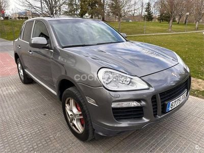Usado Porsche Cayenne Turbo 500 CV (367 kW) 2007 Gris / plata SUV