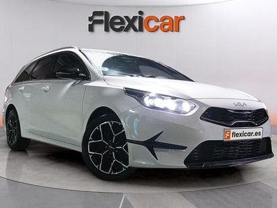 Usado Kia Ceed Style 100 CV (73 kW) 2025 Blanco Utilitario