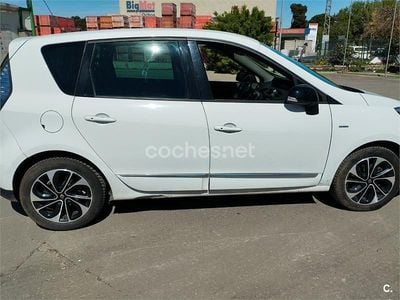Usado Renault Scénic III Bose Edition 130 CV (95 kW) 2014 Blanco Monovolumen